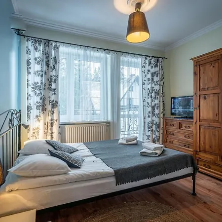 Fryzowiczowka Bed & Breakfast 3*