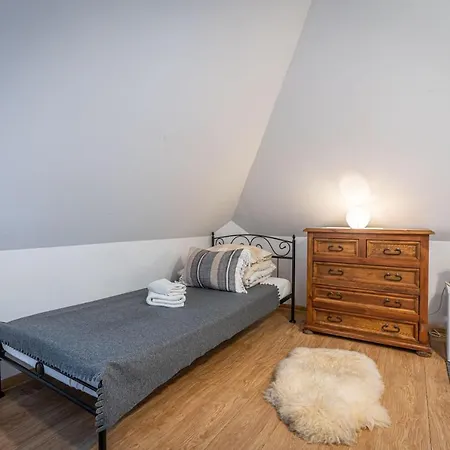 Fryzowiczowka Bed & Breakfast