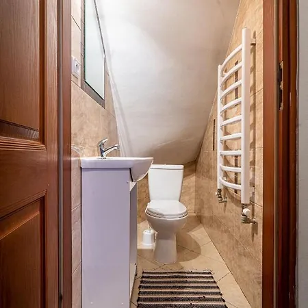 Fryzowiczowka Bed & Breakfast