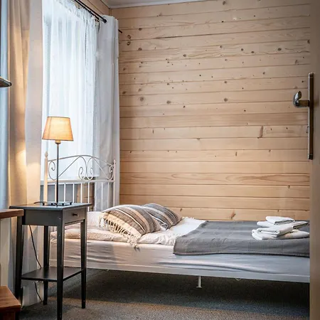 Bed & Breakfast Fryzowiczowka 3*