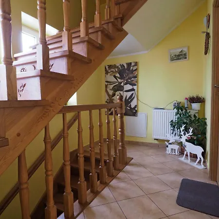 Fryzowiczowka Bed & Breakfast 3*