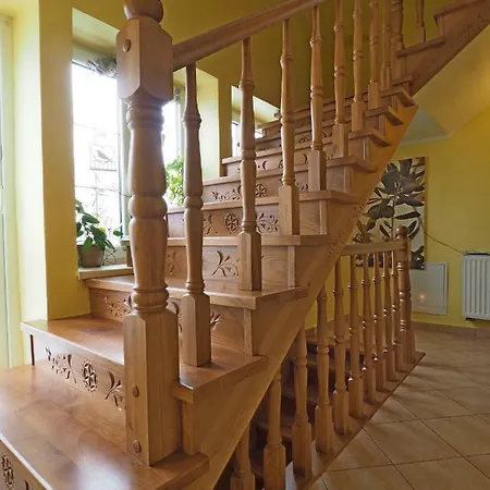 Fryzowiczowka Bed & Breakfast 3*