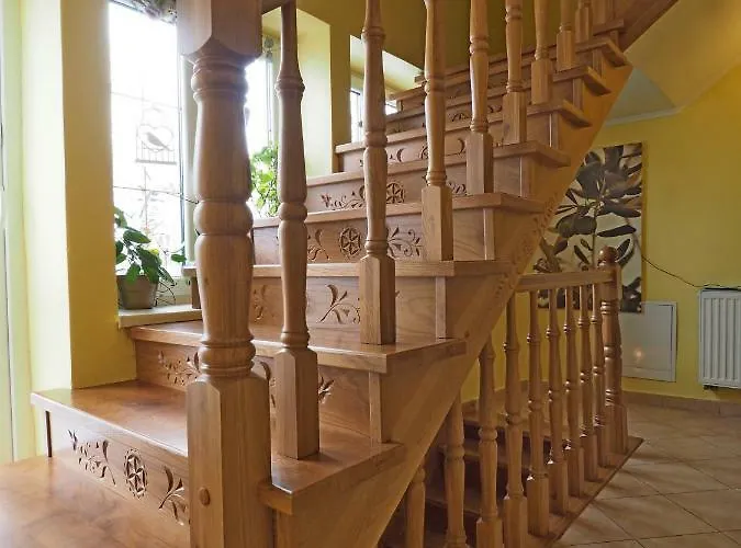 Fryzowiczowka 住宿加早餐酒店 3*